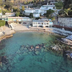 la-terrazza-sul-mare-zoagli.hotelitalianriviera.com/